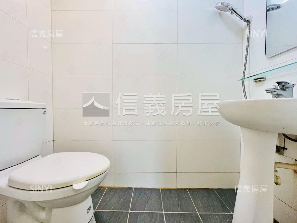 捷運文心崇德站明亮三房房屋室內格局與周邊環境