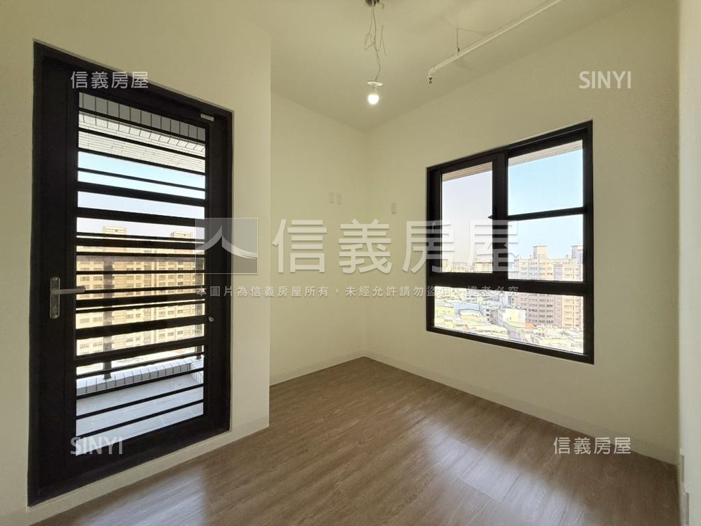 瑞隆全新高樓邊間２房車位房屋室內格局與周邊環境