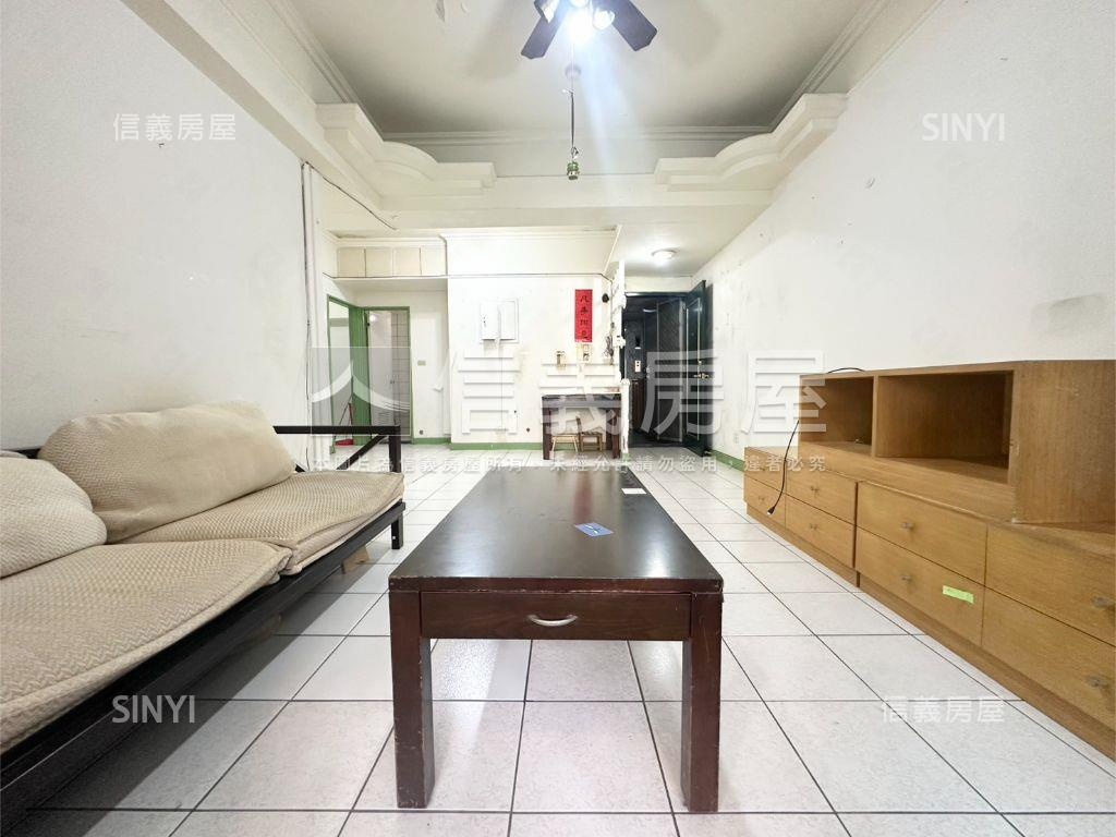 君臨高樓靜謐三房房屋室內格局與周邊環境