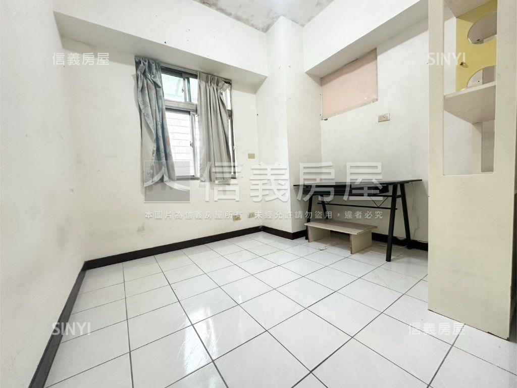 君臨高樓靜謐三房房屋室內格局與周邊環境