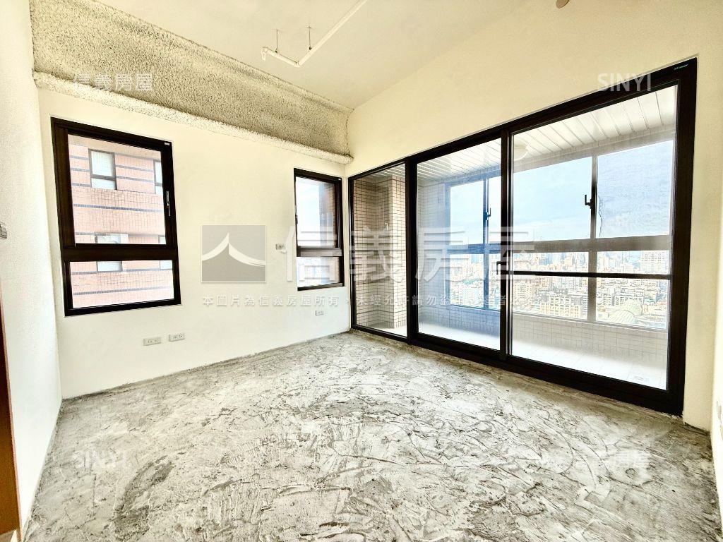 新年賞屋馥麗高樓雙平車位房屋室內格局與周邊環境