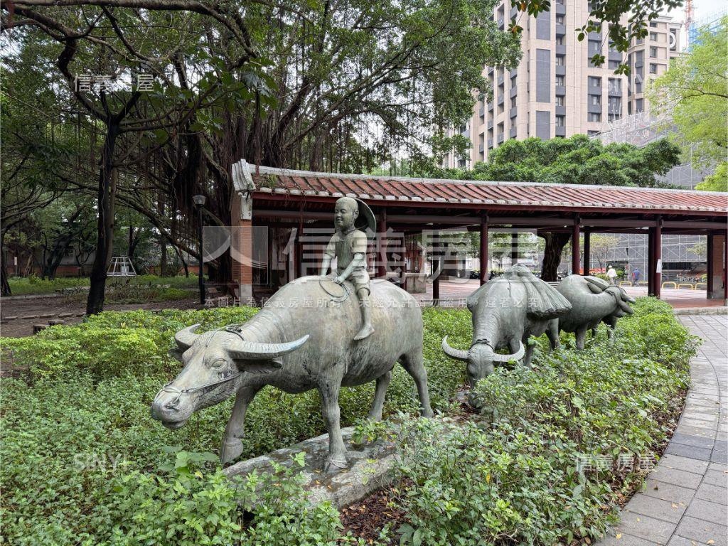 方正大空間江子翠捷運公寓房屋室內格局與周邊環境