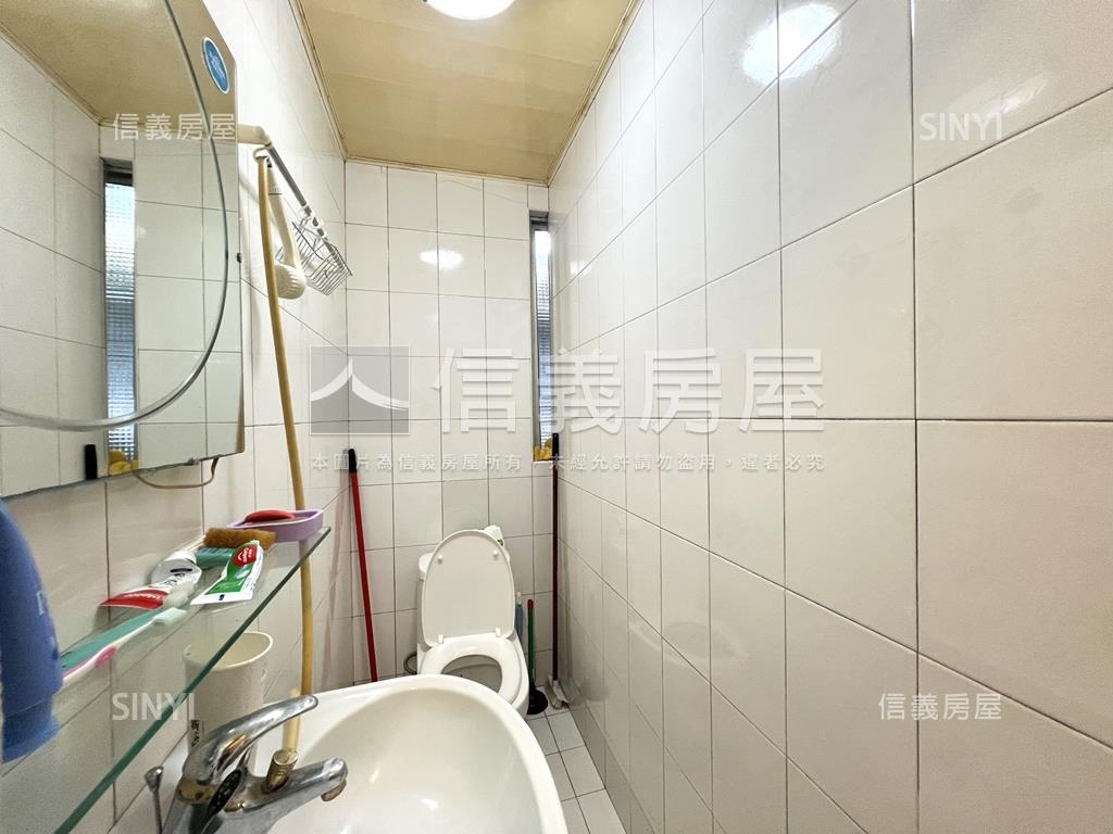 近士東市場稀有釋出邊間房屋室內格局與周邊環境