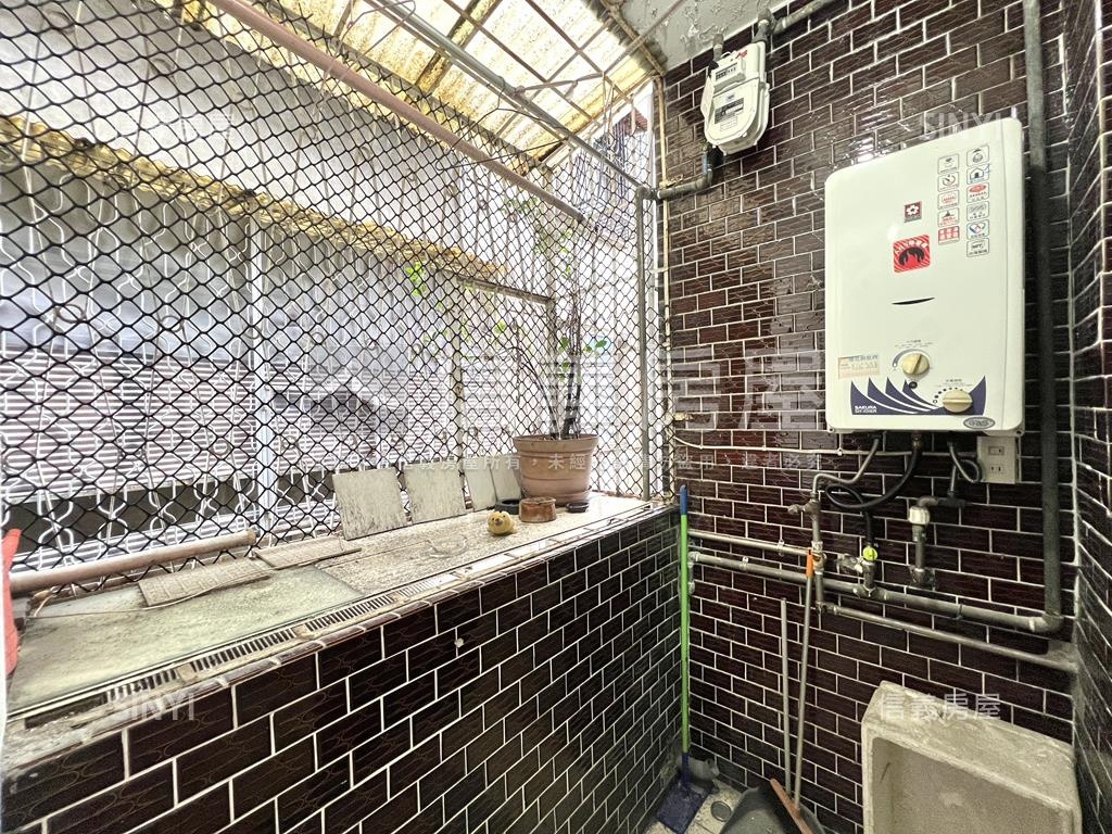 近士東市場稀有釋出邊間房屋室內格局與周邊環境