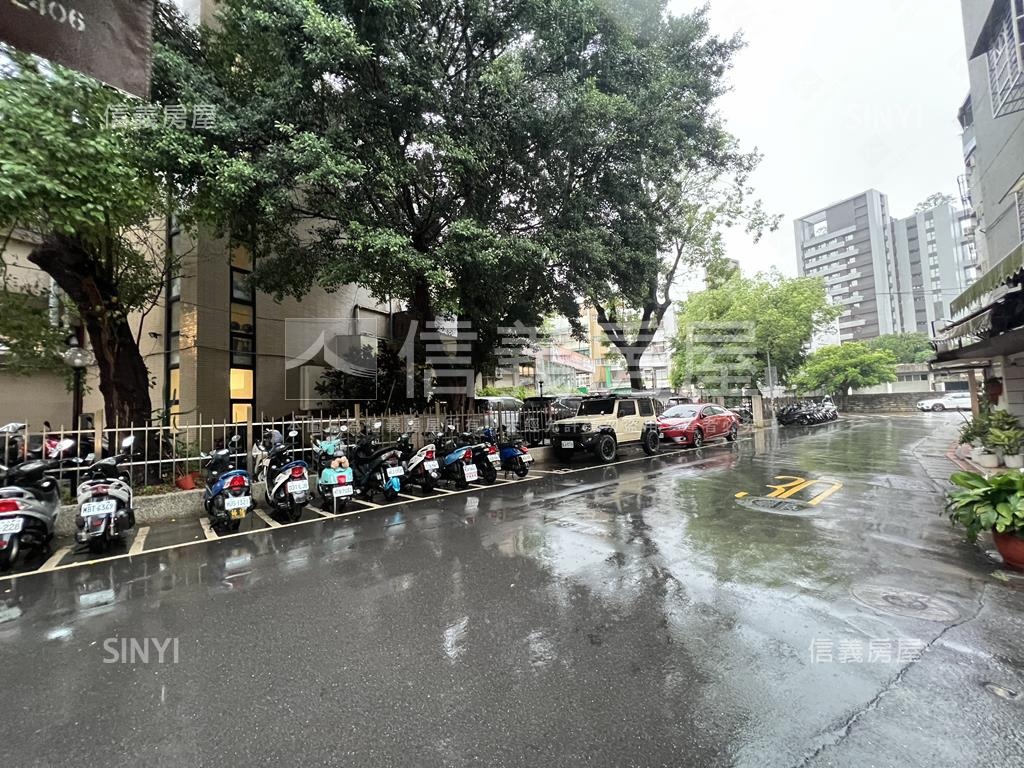 近士東市場稀有釋出邊間房屋室內格局與周邊環境