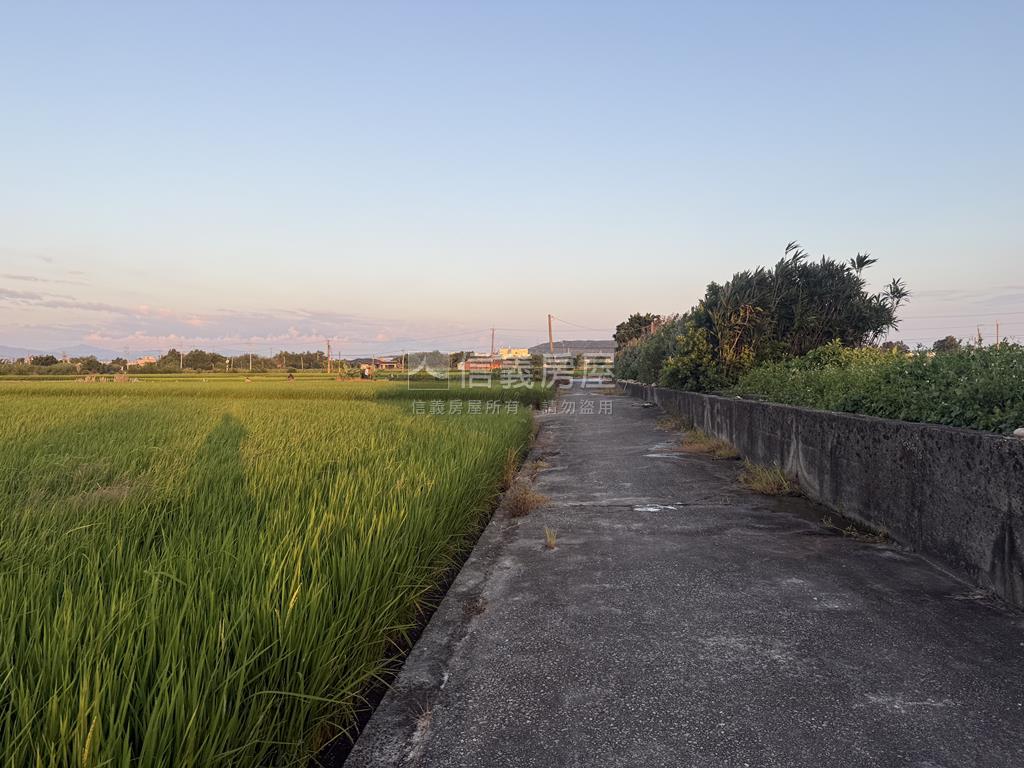 大安都計內農地約２．６分房屋室內格局與周邊環境