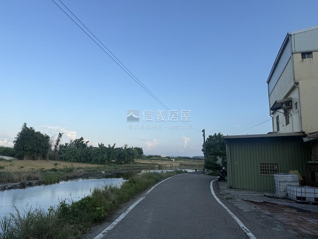 大安都計內農地約２．６分房屋室內格局與周邊環境