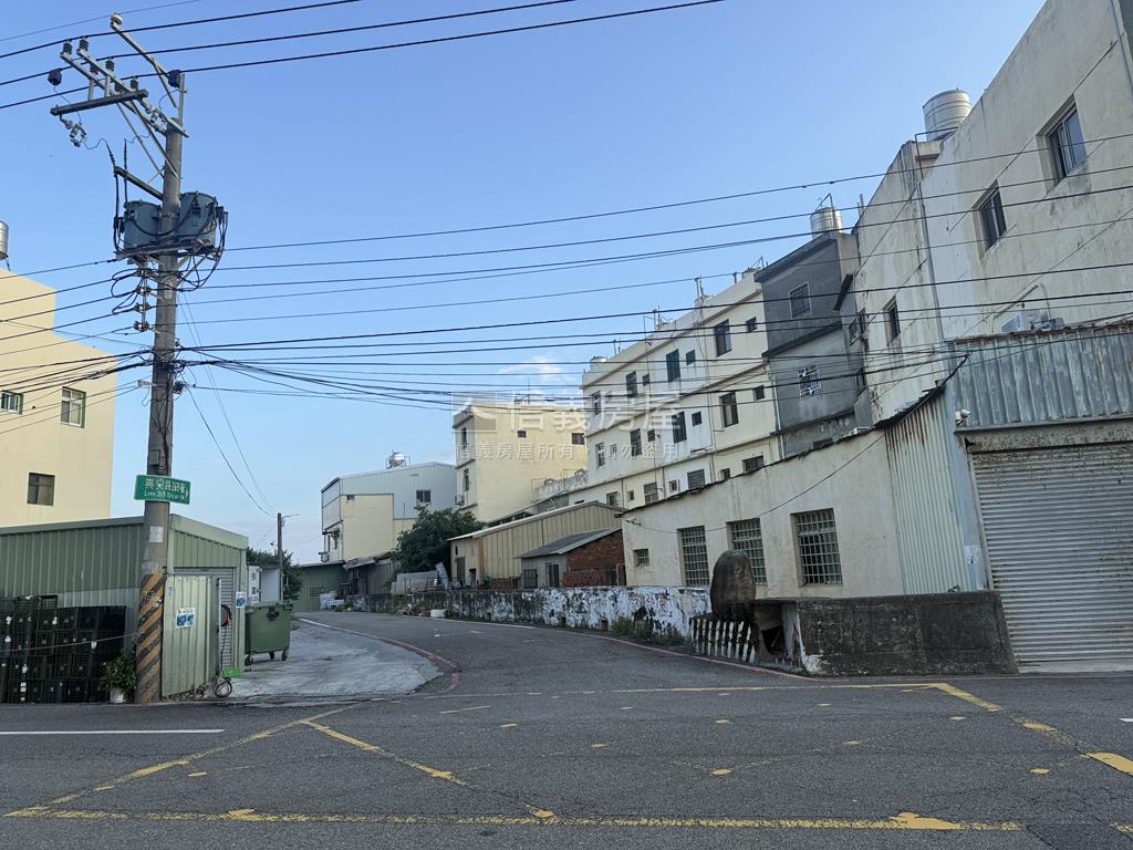 大安都計內農地約２．６分房屋室內格局與周邊環境