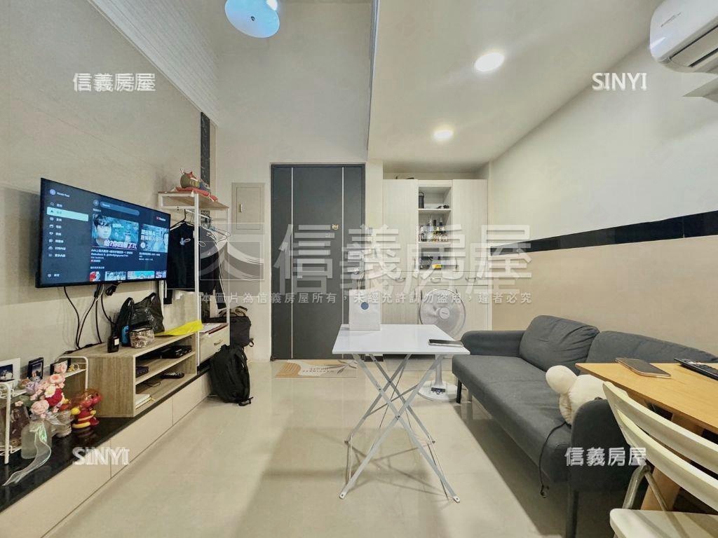 近萬坪公園平車視野戶房屋室內格局與周邊環境