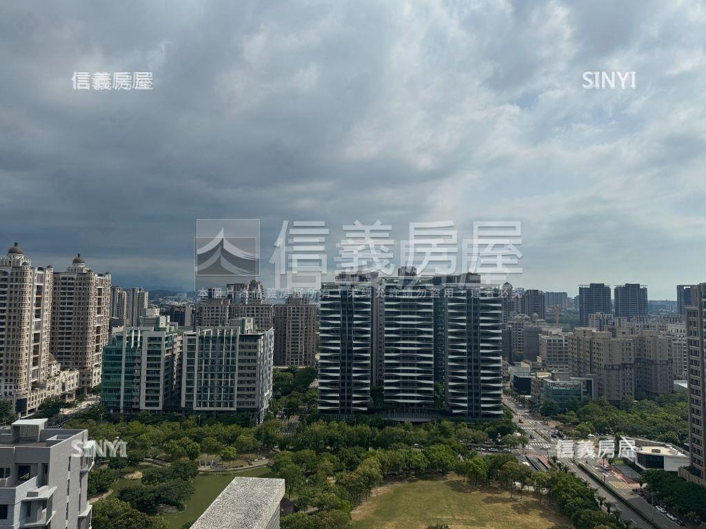 近萬坪公園平車視野戶房屋室內格局與周邊環境