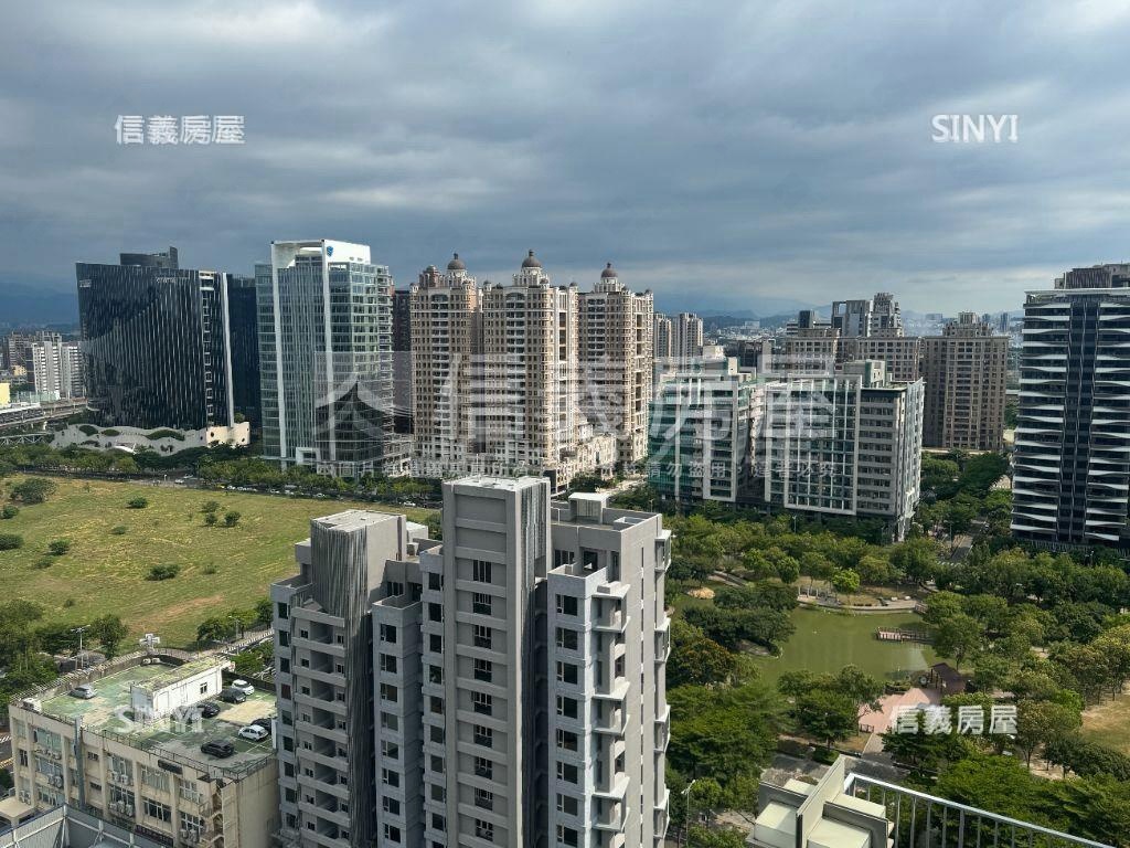 近萬坪公園平車視野戶房屋室內格局與周邊環境