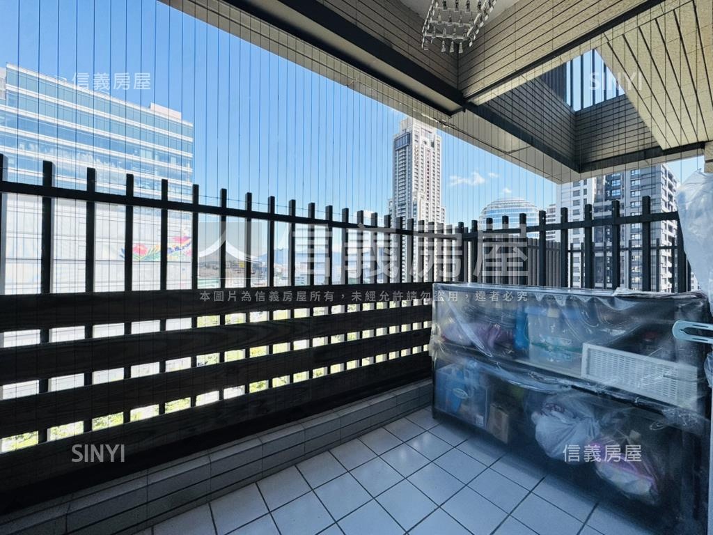 捷運讚高樓採光兩房車位房屋室內格局與周邊環境