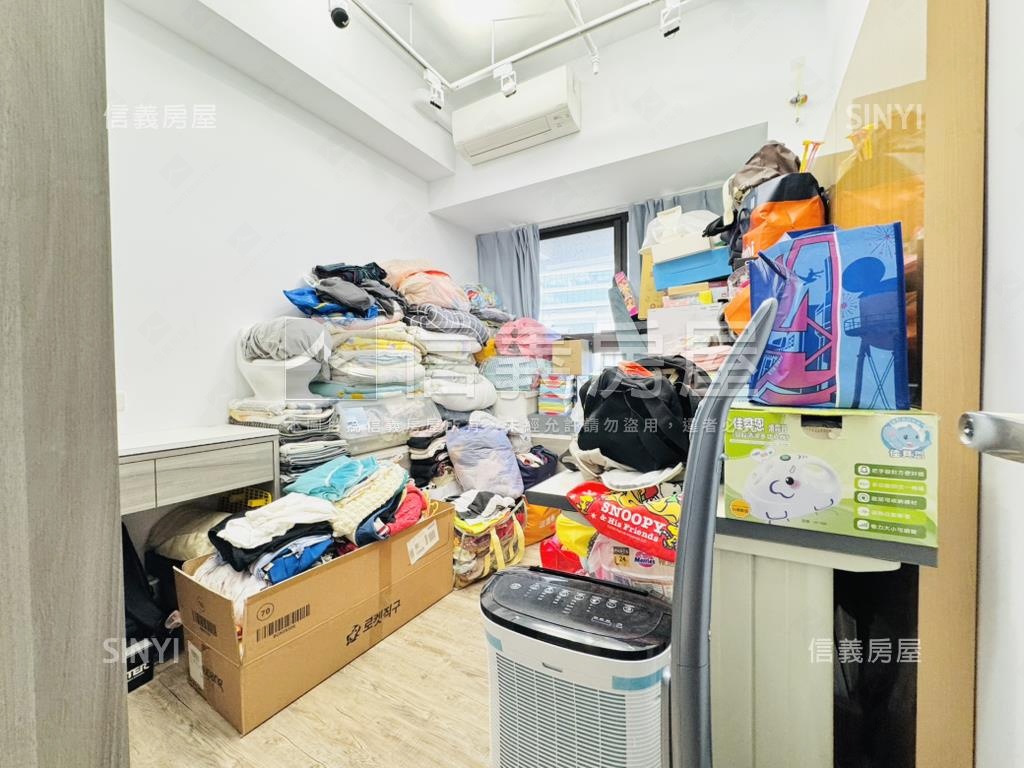 捷運讚高樓採光兩房車位房屋室內格局與周邊環境