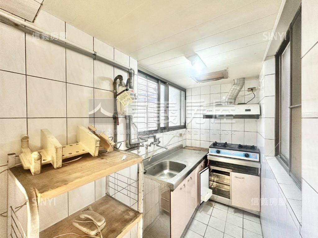 板南線海山站三房雙衛浴房屋室內格局與周邊環境