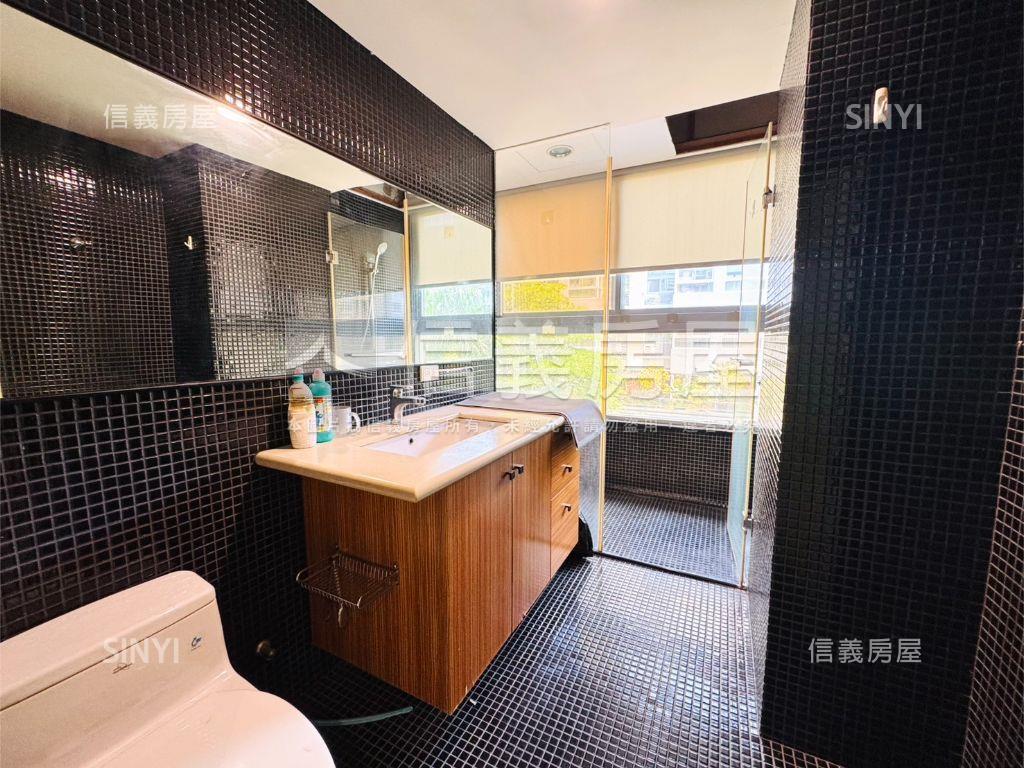 萬象之都稀有面中庭房屋室內格局與周邊環境