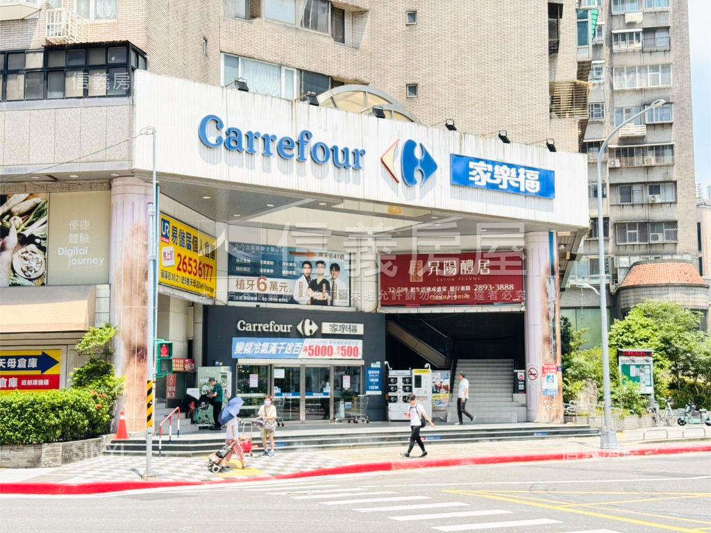 萬象之都稀有面中庭房屋室內格局與周邊環境