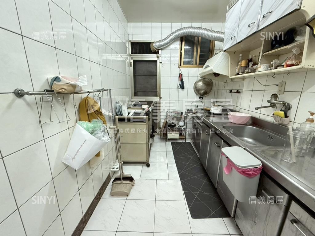 稀有景新街一樓房屋室內格局與周邊環境