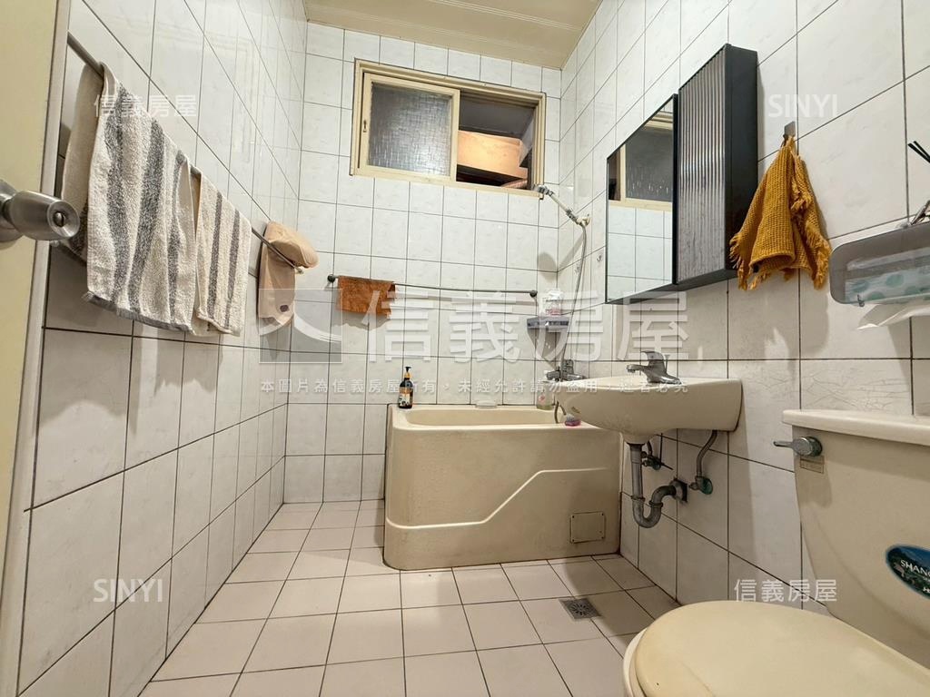 稀有景新街一樓房屋室內格局與周邊環境