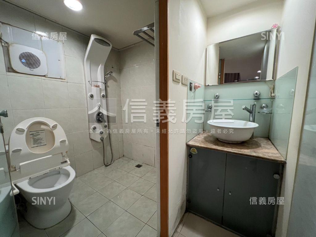 大直逸廊挑高庭院房屋室內格局與周邊環境