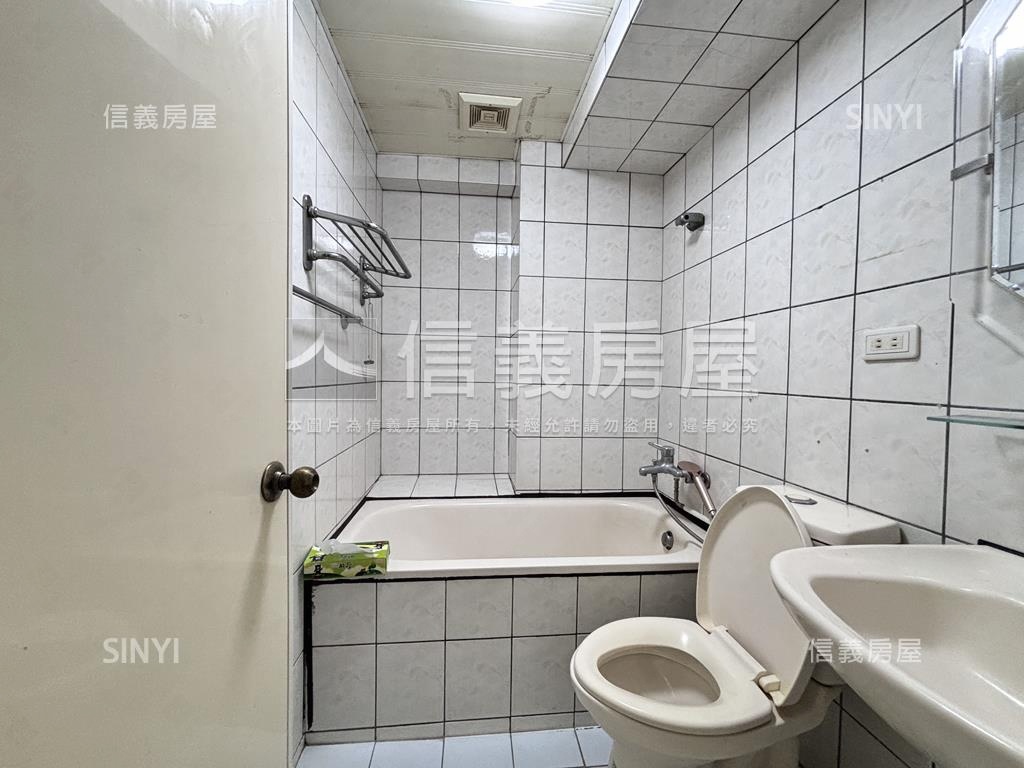 圓山低總價方正３房房屋室內格局與周邊環境