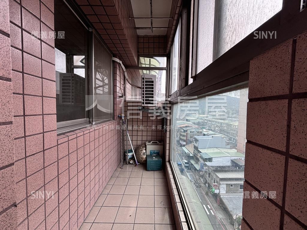 圓山低總價方正３房房屋室內格局與周邊環境