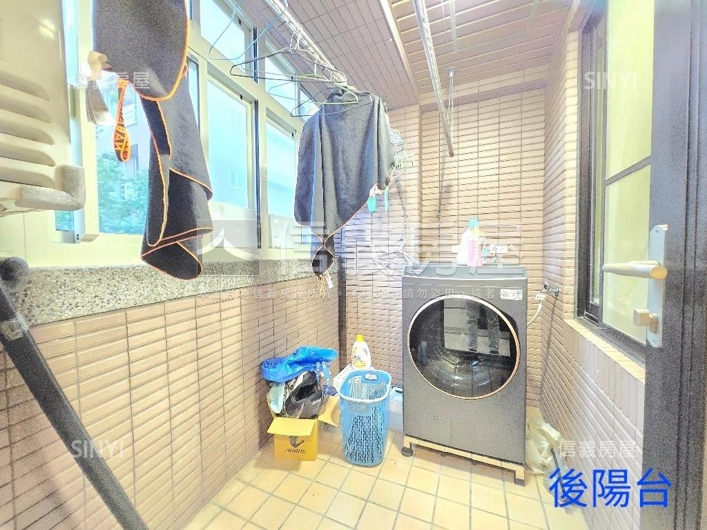 五期良茂雅典綠景三房車位房屋室內格局與周邊環境