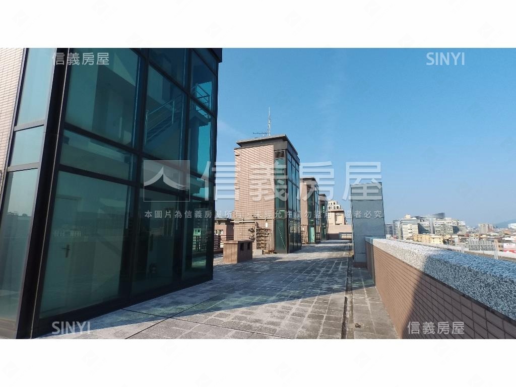 近松山電梯三房附坡平車位房屋室內格局與周邊環境