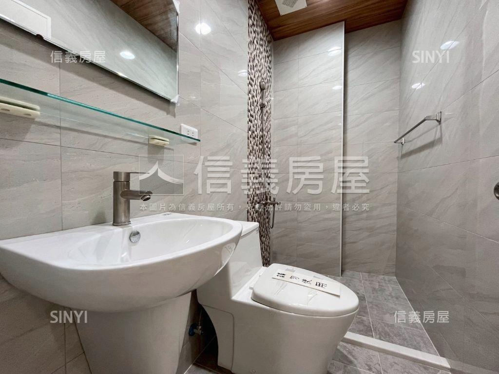 近瑞隆商圈美車庫透天房屋室內格局與周邊環境