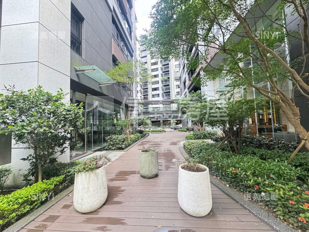 大華湖閱天琴豪邸房屋室內格局與周邊環境