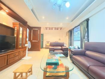 高醫公園首排露臺四房平車