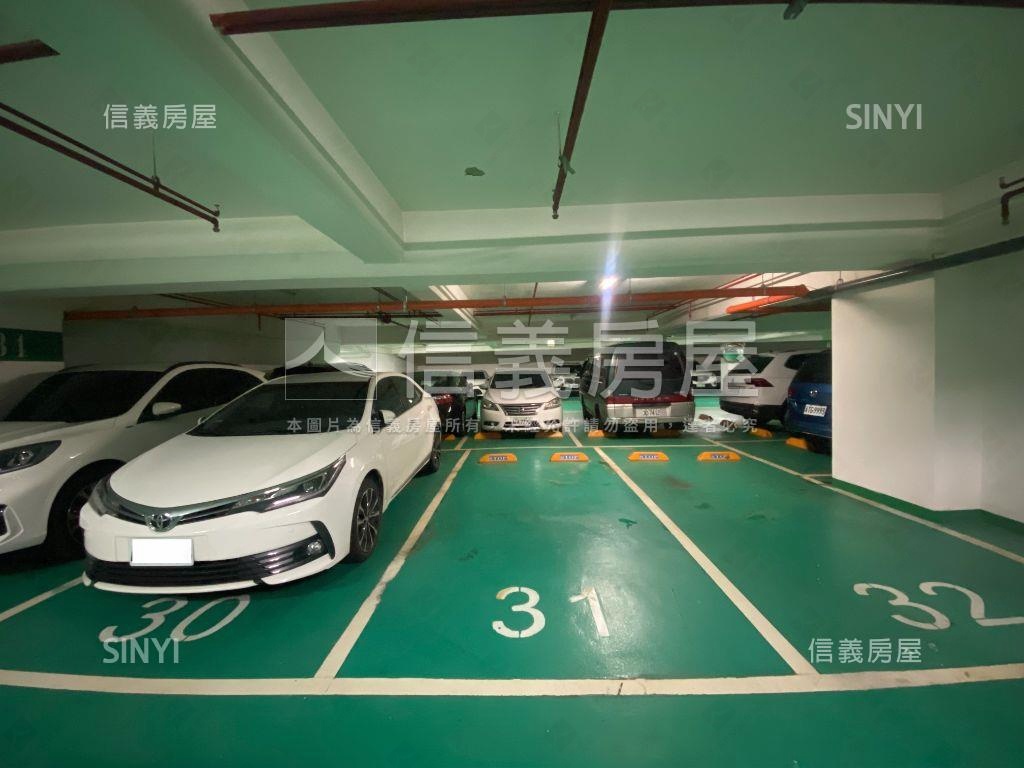靜謐●美妝●三房車位房屋室內格局與周邊環境