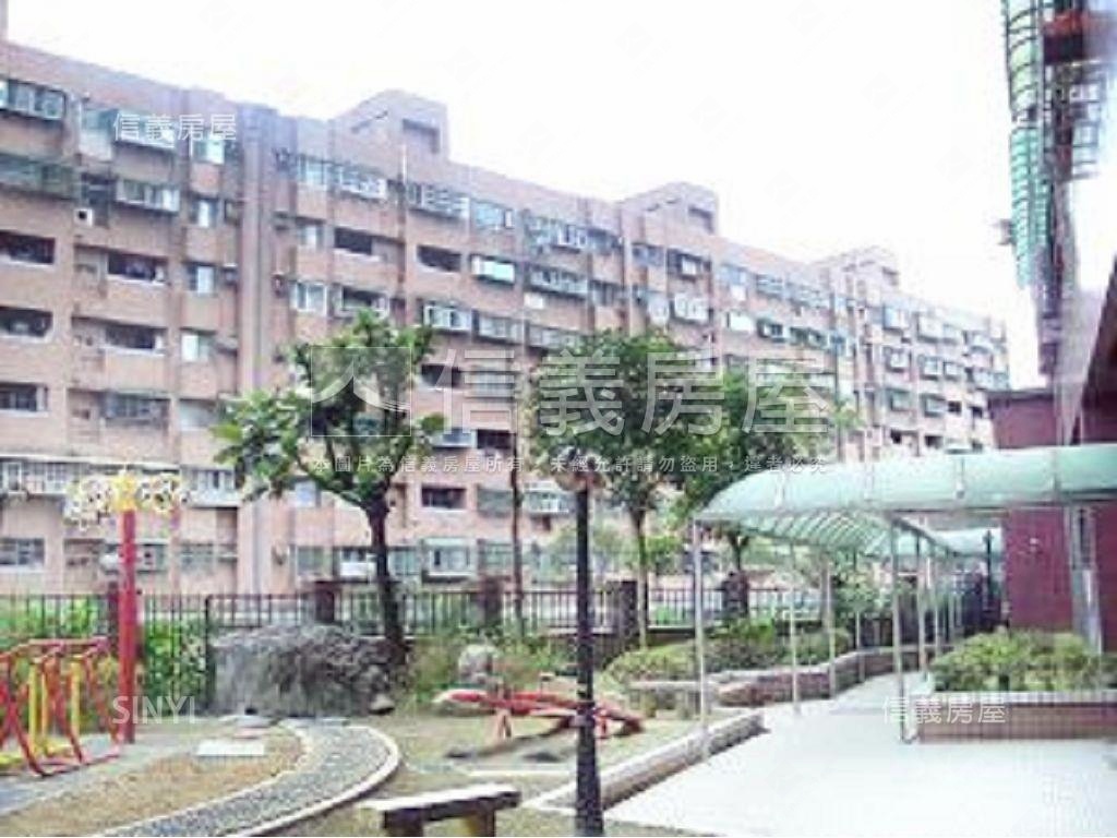 紅綠景觀樹海三房房屋室內格局與周邊環境