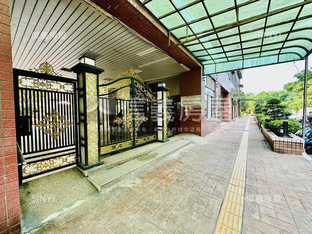 紅綠景觀樹海三房房屋室內格局與周邊環境