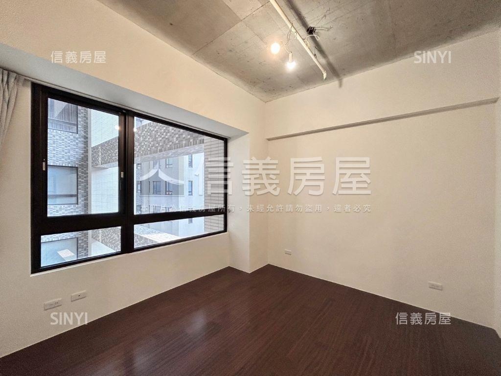 世界島視野戶三房車位房屋室內格局與周邊環境