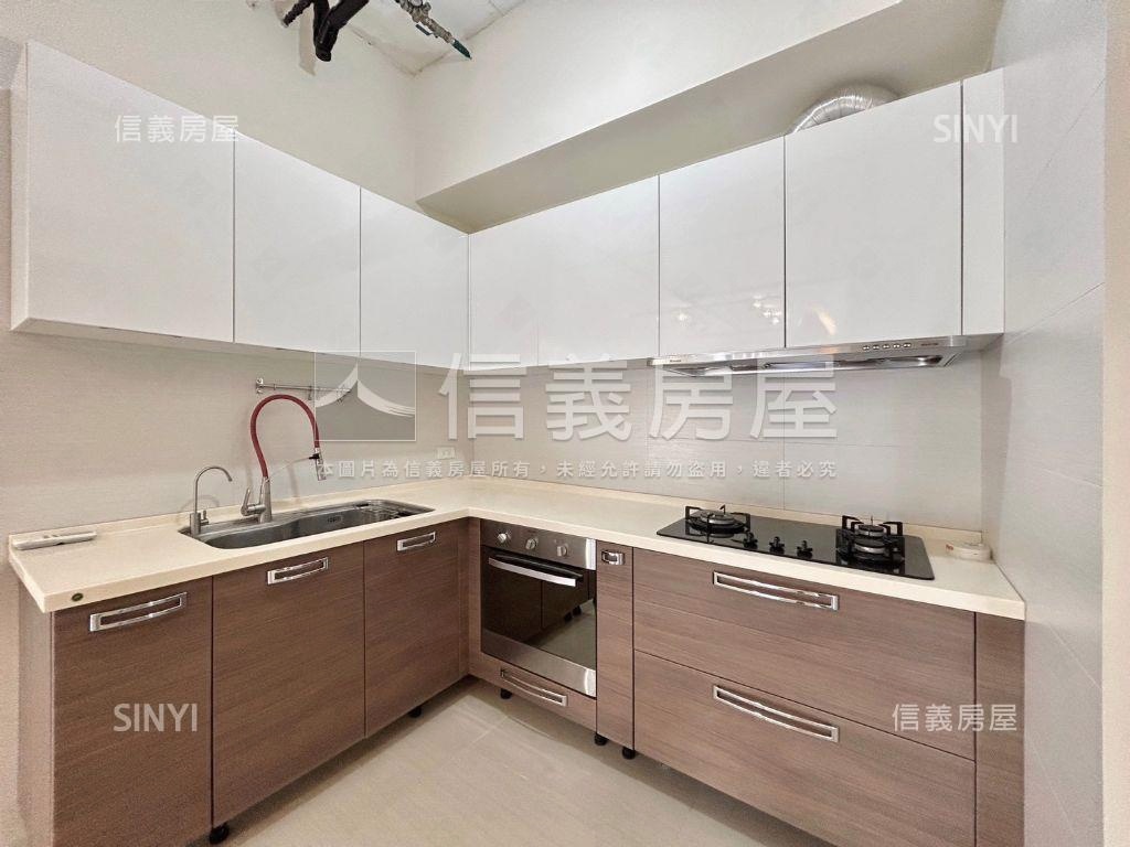 世界島視野戶三房車位房屋室內格局與周邊環境