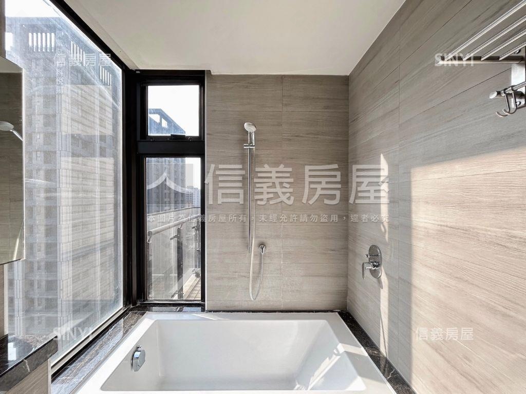 世界島視野戶三房車位房屋室內格局與周邊環境