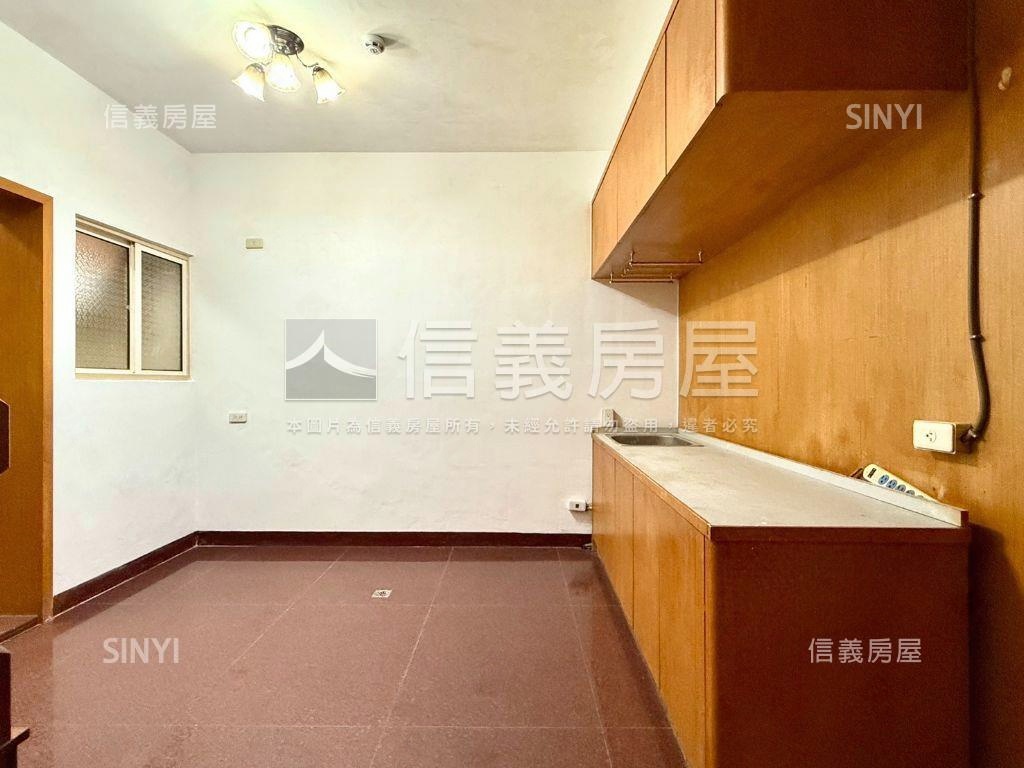 霧峰圖書館旁美別墅房屋室內格局與周邊環境