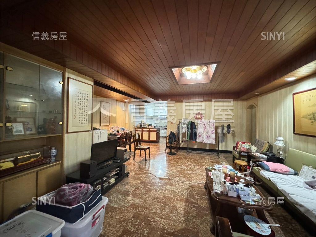 華廈稀有釋出房屋室內格局與周邊環境