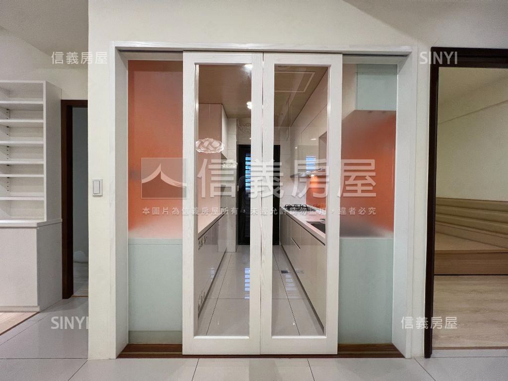 遠雄美裝挑高豪景兩房一室房屋室內格局與周邊環境