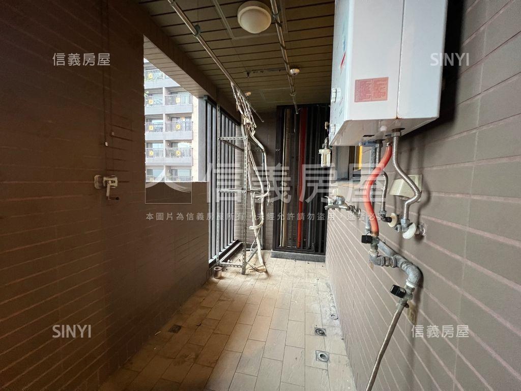 遠雄美裝挑高豪景兩房一室房屋室內格局與周邊環境