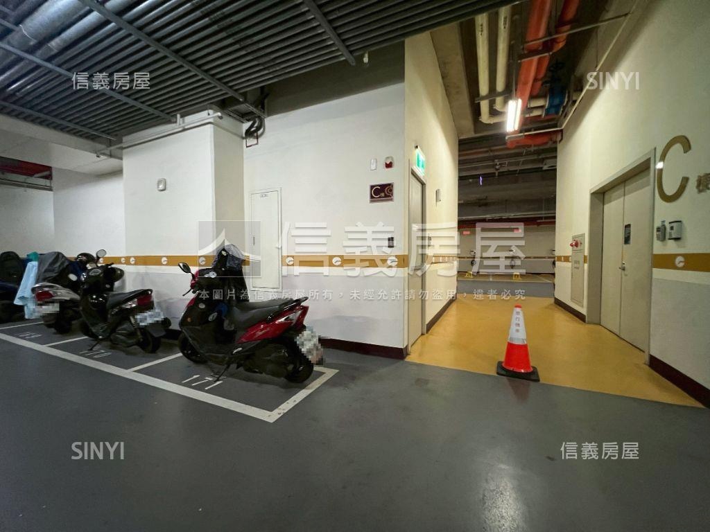 遠雄美裝挑高豪景兩房一室房屋室內格局與周邊環境