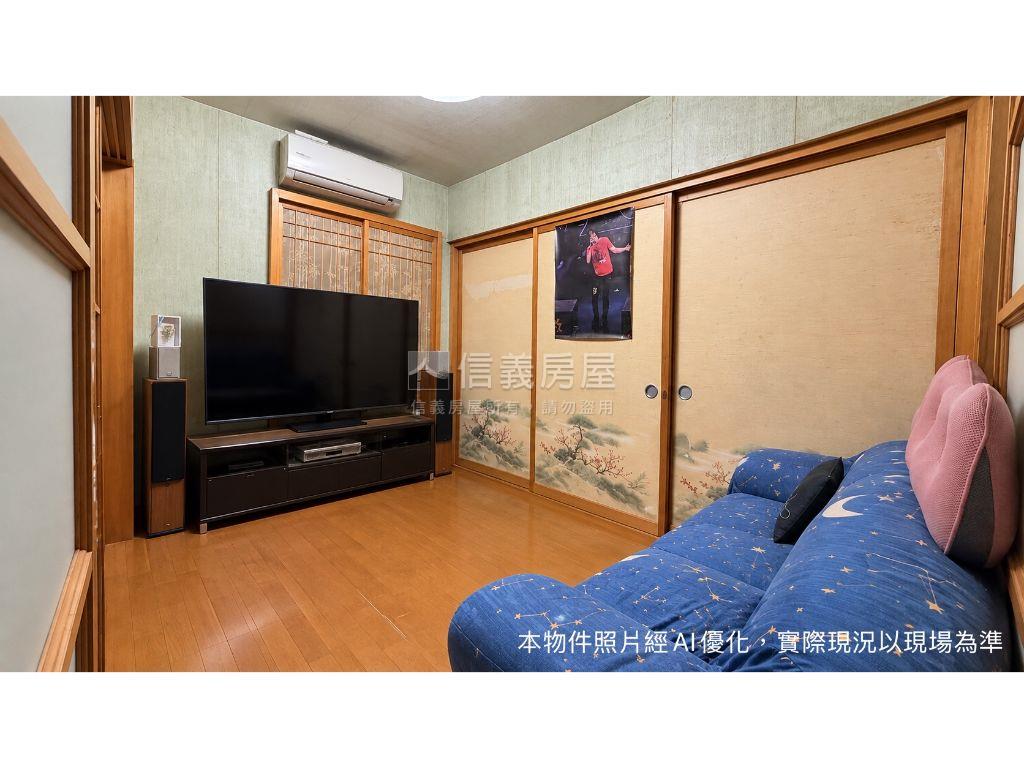 內湖捷運。雙併公園美三房房屋室內格局與周邊環境
