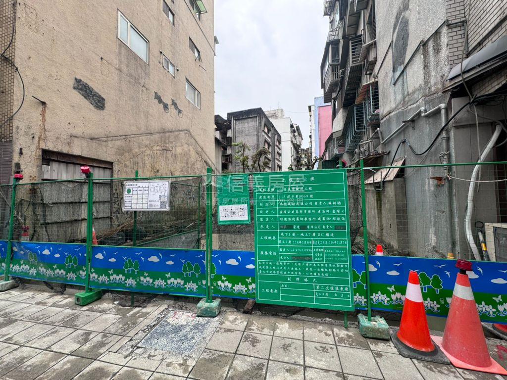 預售仁愛玉璽３樓Ａ戶房屋室內格局與周邊環境