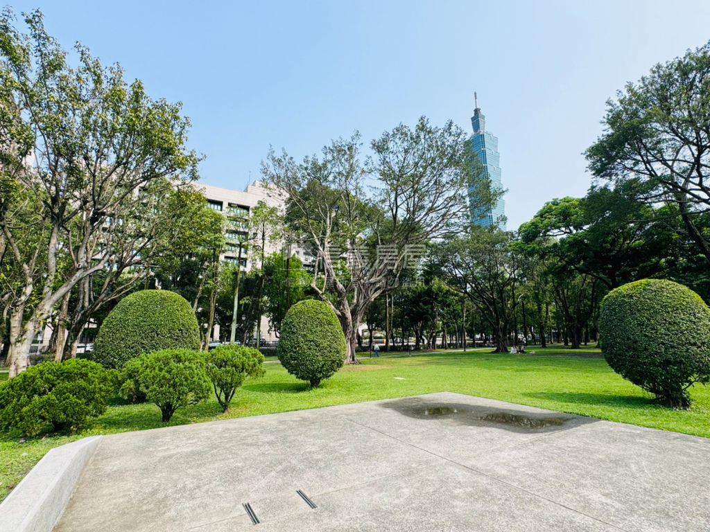 預售仁愛玉璽３樓Ａ戶房屋室內格局與周邊環境