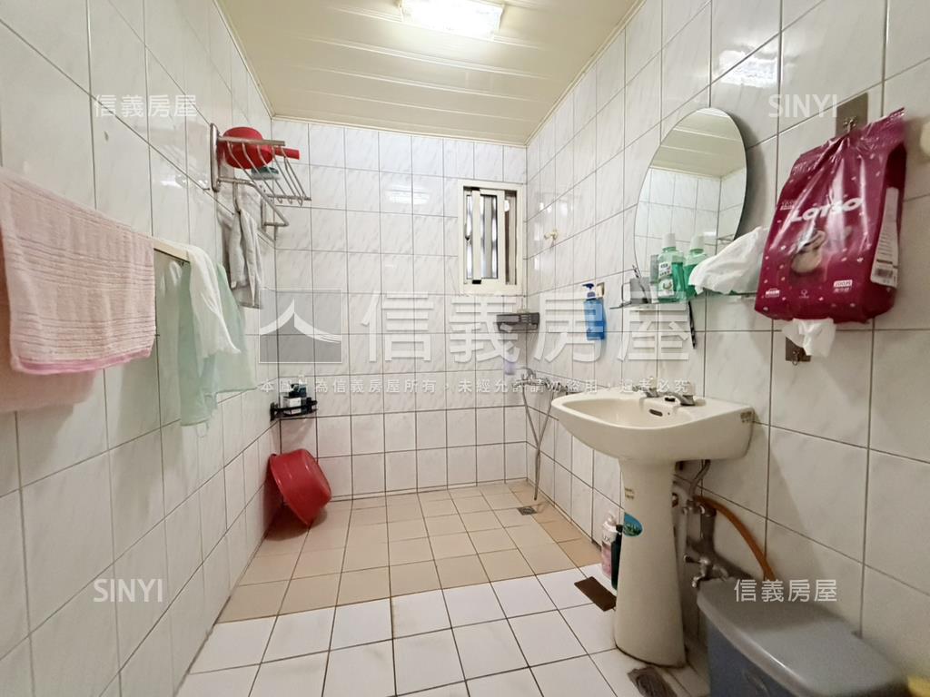 屋況佳中投美透天房屋室內格局與周邊環境