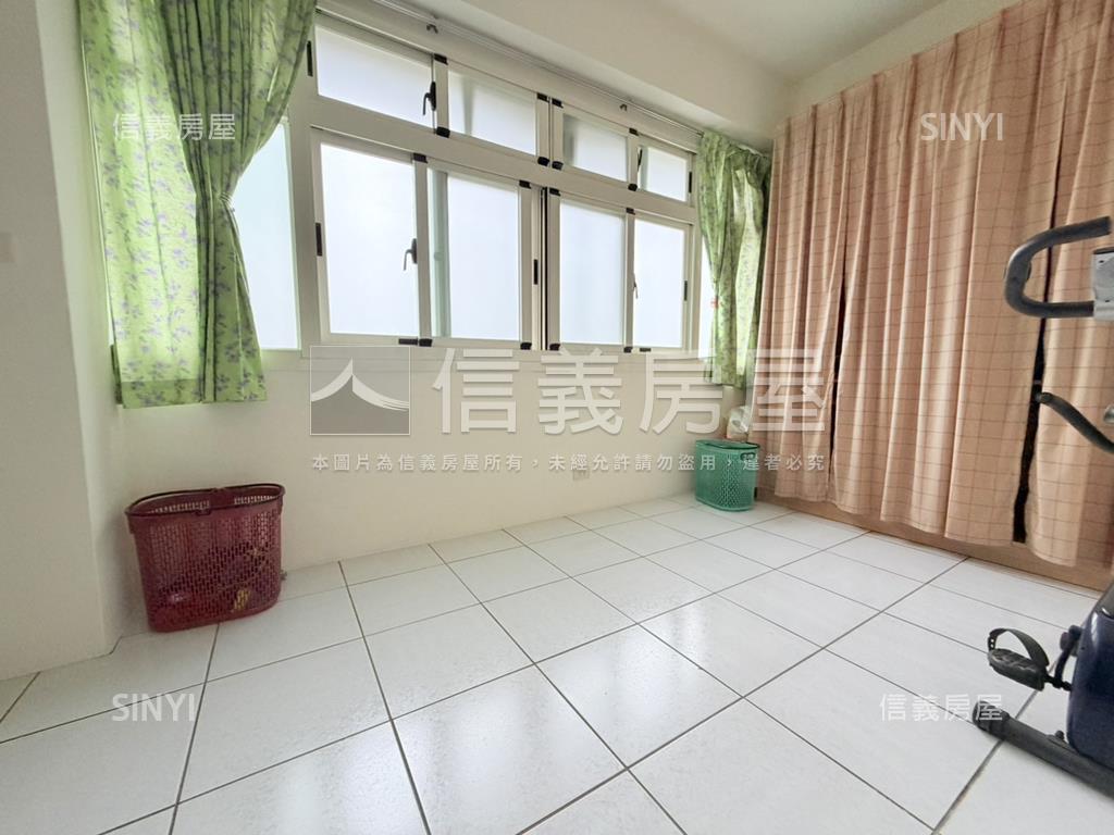 屋況佳中投美透天房屋室內格局與周邊環境