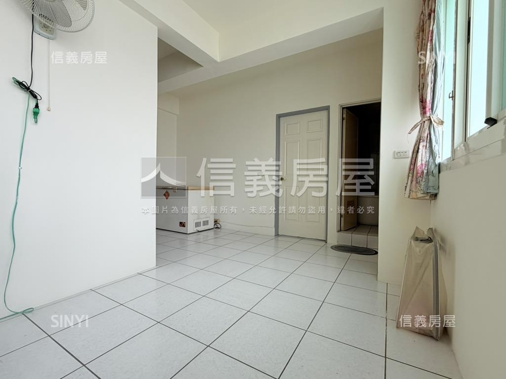 屋況佳中投美透天房屋室內格局與周邊環境