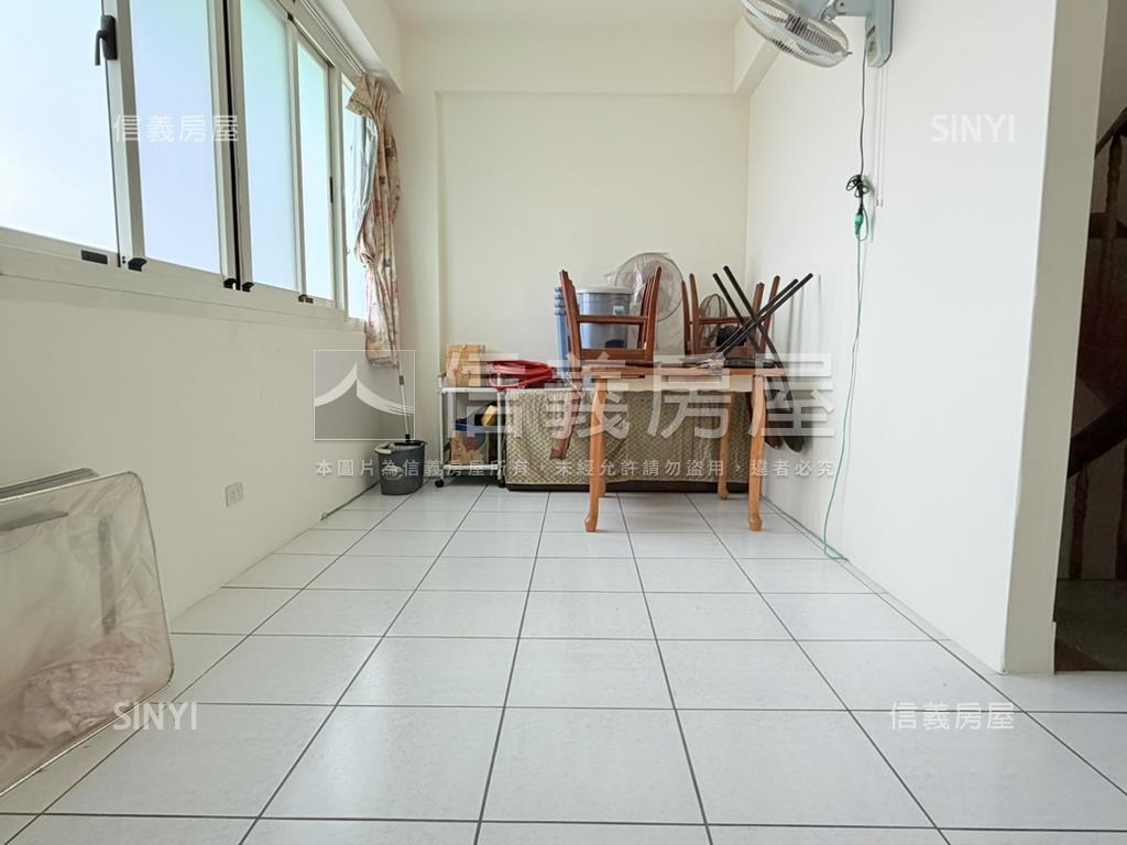 屋況佳中投美透天房屋室內格局與周邊環境