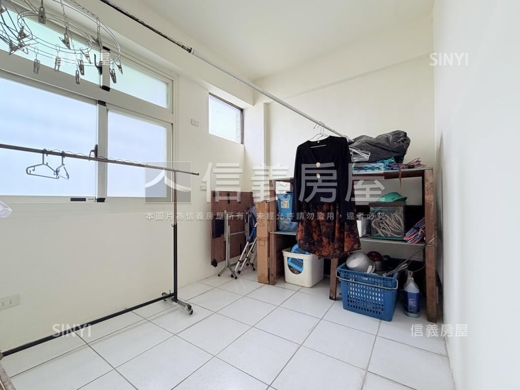 屋況佳中投美透天房屋室內格局與周邊環境