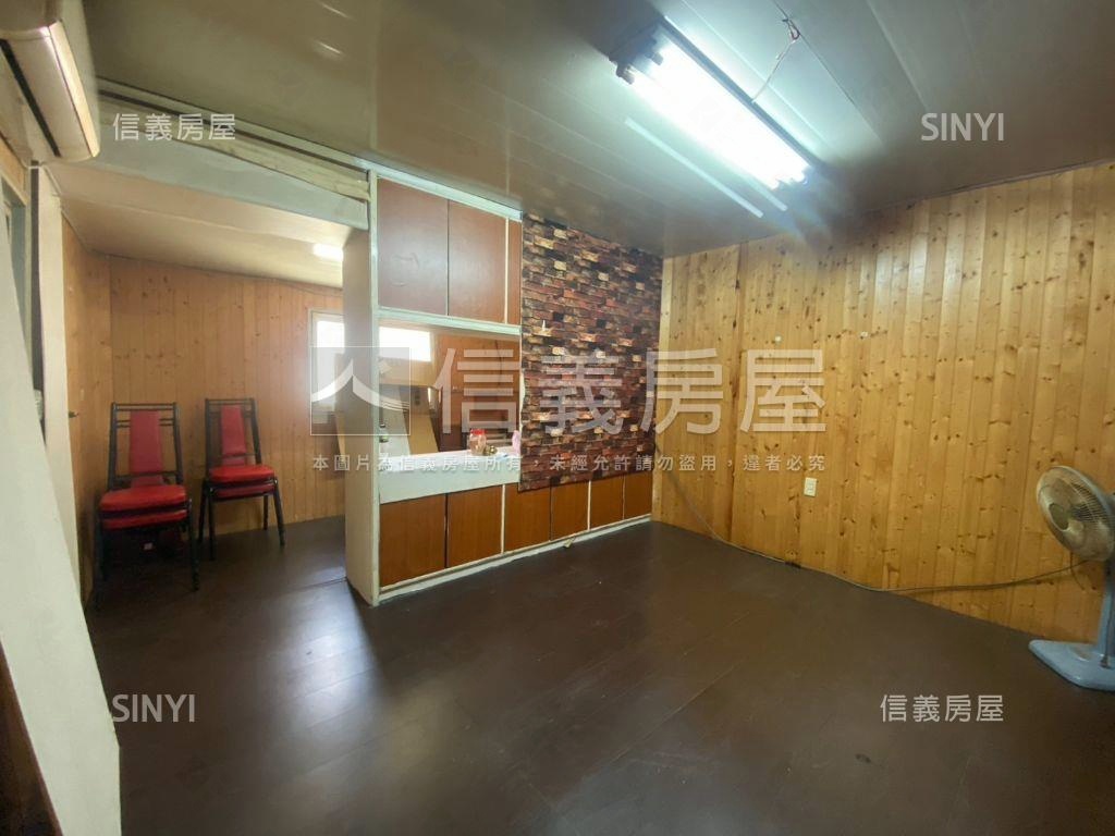 近衛武營正路透天房屋室內格局與周邊環境